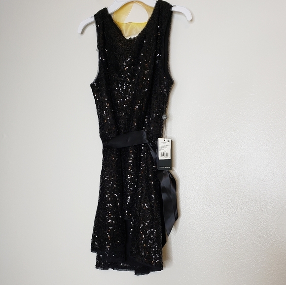 NEW Adrianna Papell Black Sequin Peplum Top Celeb Style Designer Luxury Mobwife - Picture 4 of 12